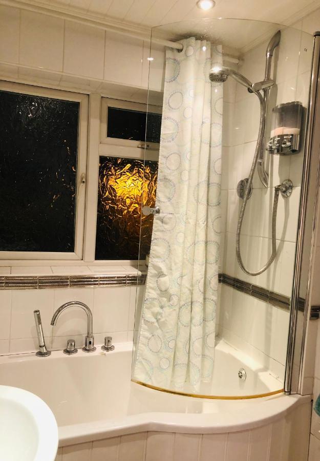 Squirrel House B&B ハイワイクーム エクステリア 写真